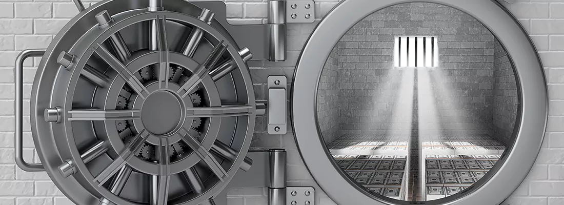 Vault Repair in Vero Beach South, FL